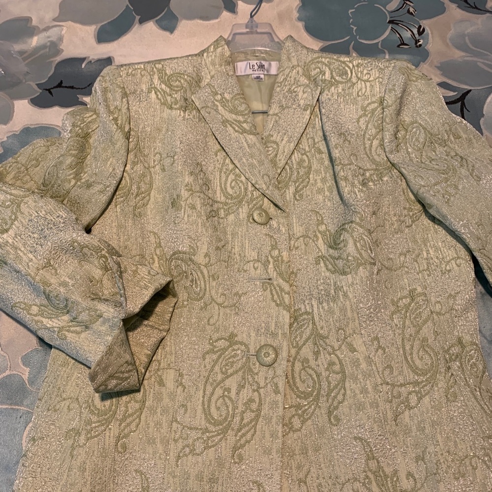 Le Suit size 12 petite green jacket & skirt
